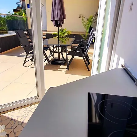 Luxury With Jacuzzi And Swimming Pool 别墅 *