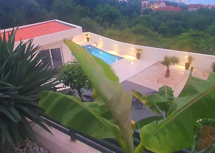 Luxury With Jacuzzi And Swimming Pool * Abbázia