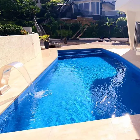 Luxury With Jacuzzi And Swimming Pool Opatija