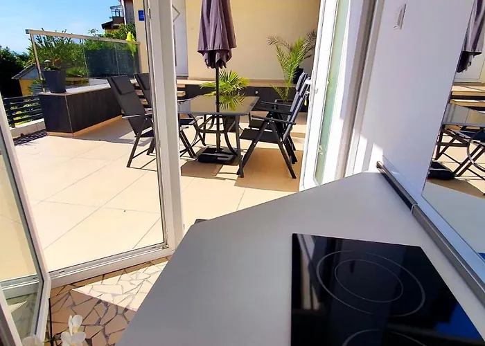 Luxury With Jacuzzi And Swimming Pool Villa *