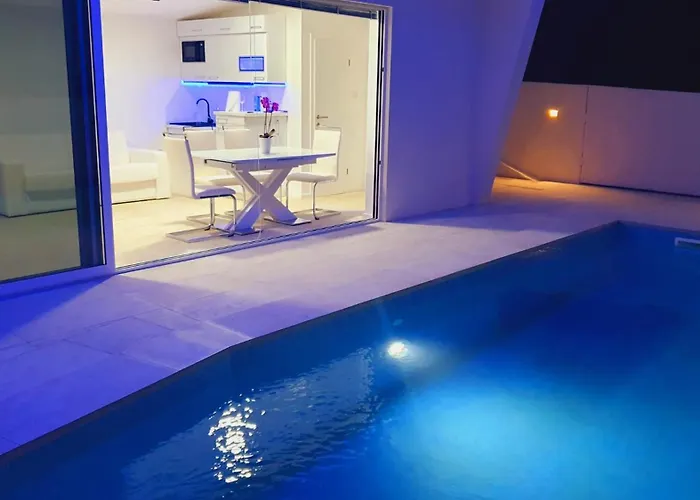 Luxury With Jacuzzi And Swimming Pool * Opatija