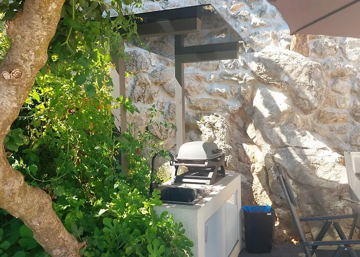 Luxury With Jacuzzi And Swimming Pool Willa *